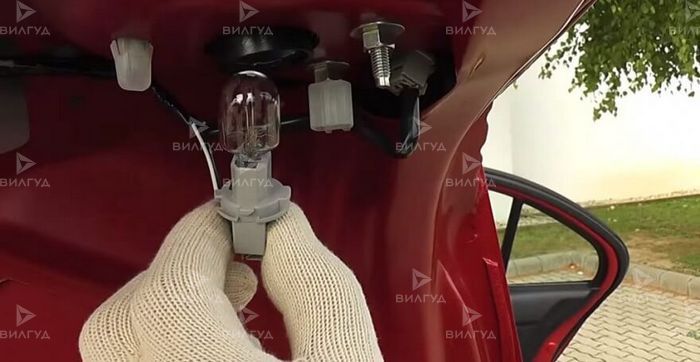 Замена лампы стоп сигнала Alfa Romeo в Темрюке