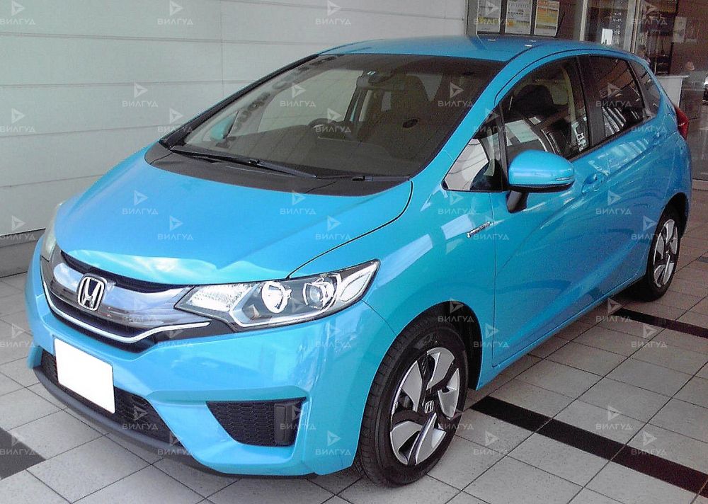 Диагностика бензинового двигателя Honda Fit в Темрюке