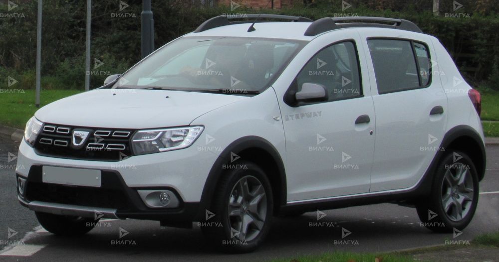 Замена водяного насоса Renault Sandero в Темрюке