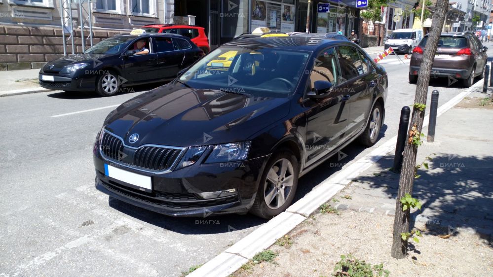 Замена водяного насоса Škoda Octavia в Темрюке